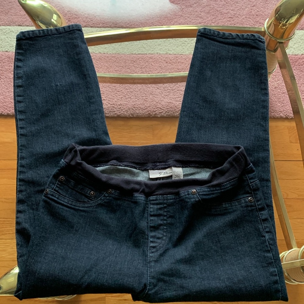 Chico's Platinum Pull On Capri Leggings